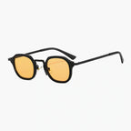 CAPRI. black/amber