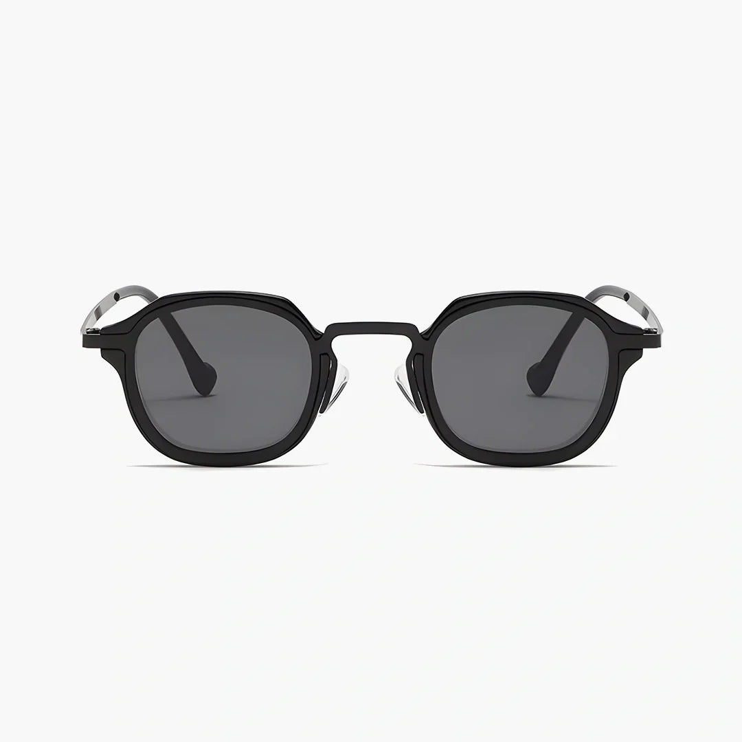 CAPRI. black/black